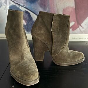 Theyskens’ Theory Olive Green Suede Ankle Boots 38.5